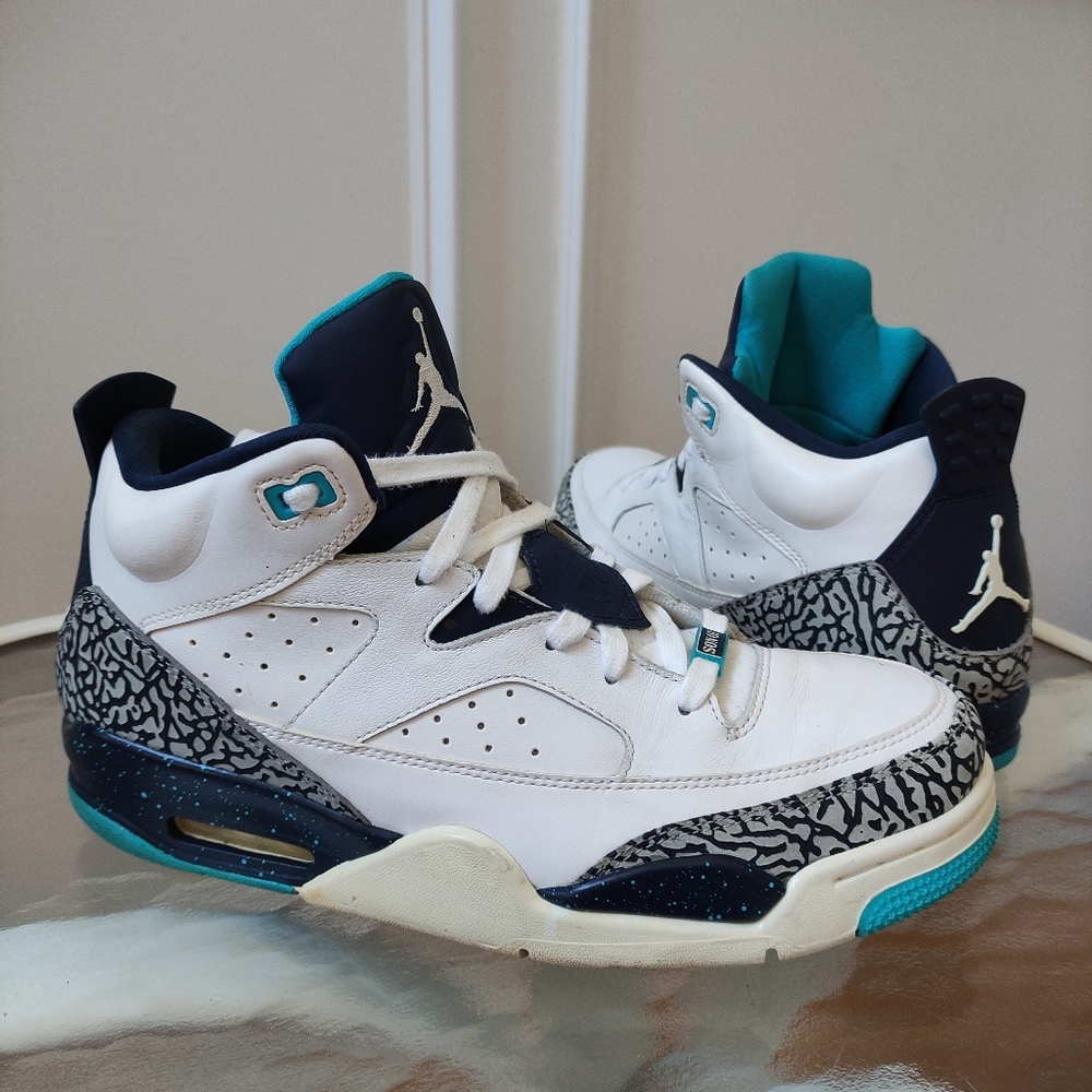 Jordan Son of Mars Hornets
mens 10.5